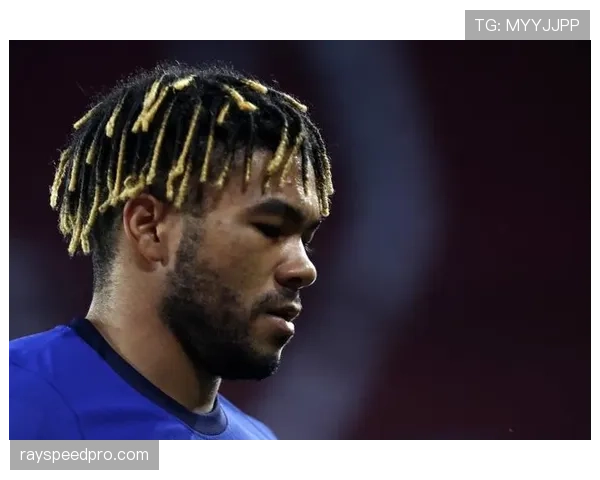 特写：雷恩边卫特鲁弗特上半场已完成7次成功下底，对抗成功率100%